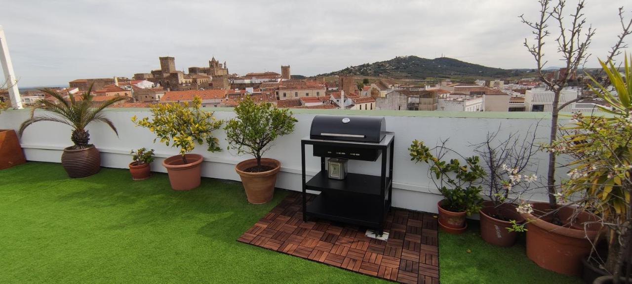 Apartament Atico77 *
